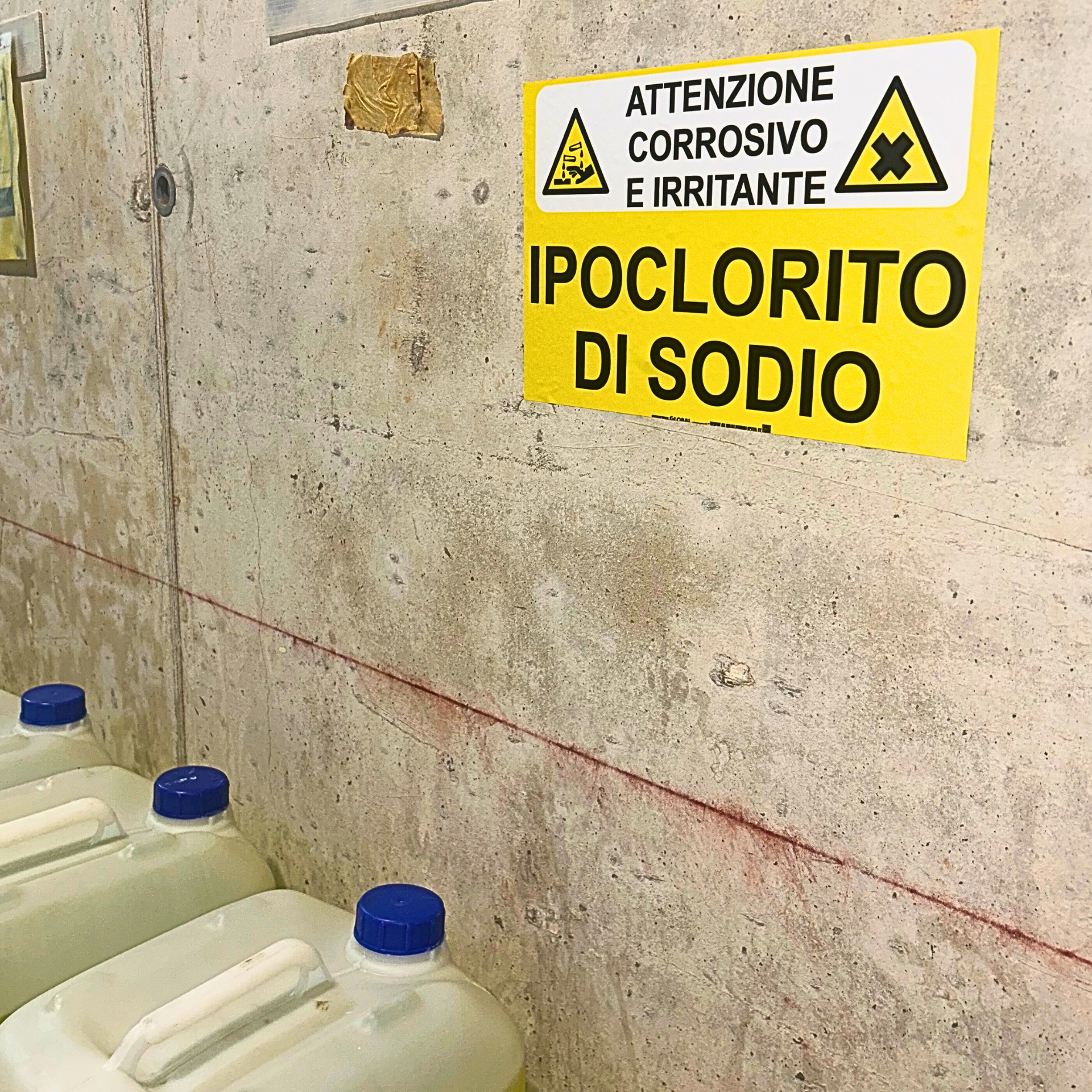 CLORO IN PISCINA