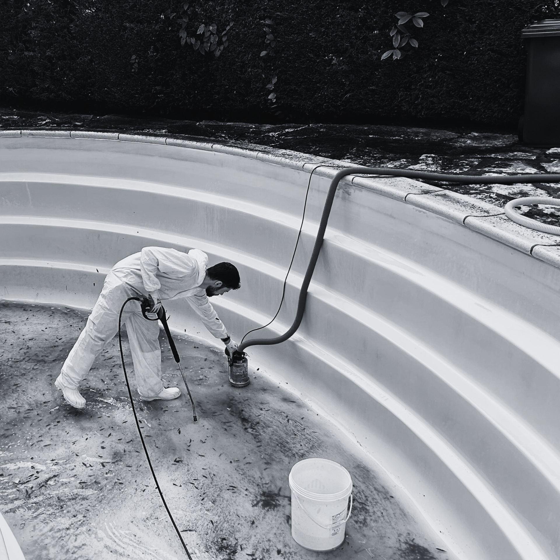 Manutentore Piscina in azione